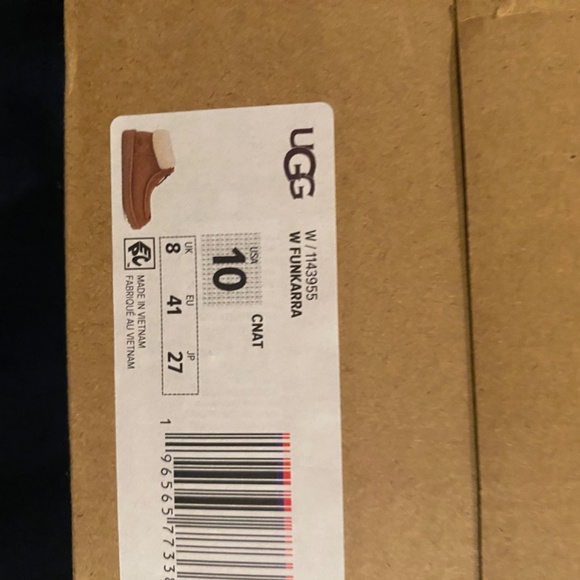 UGG Women's Funkarra Zip Cuffed Cold-Weather Booties - Picture 6 of 6